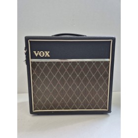 VOX V9168R Pathfinder 15R Occasion